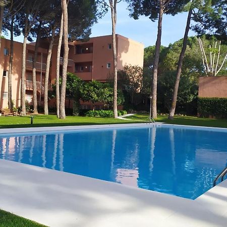 Bonito Apartamento, Con Piscina, Excelente Wifi Y Aire Acondicionado Pals Bagian luar foto