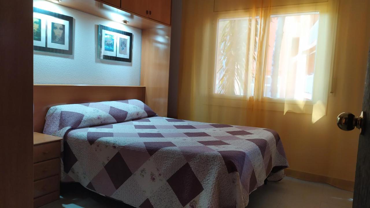 Bonito Apartamento, Con Piscina, Excelente Wifi Y Aire Acondicionado Pals Bagian luar foto