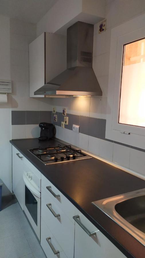 Bonito Apartamento, Con Piscina, Excelente Wifi Y Aire Acondicionado Pals Bagian luar foto