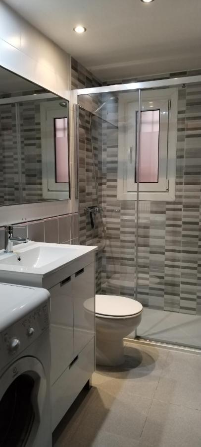 Bonito Apartamento, Con Piscina, Excelente Wifi Y Aire Acondicionado Pals Bagian luar foto
